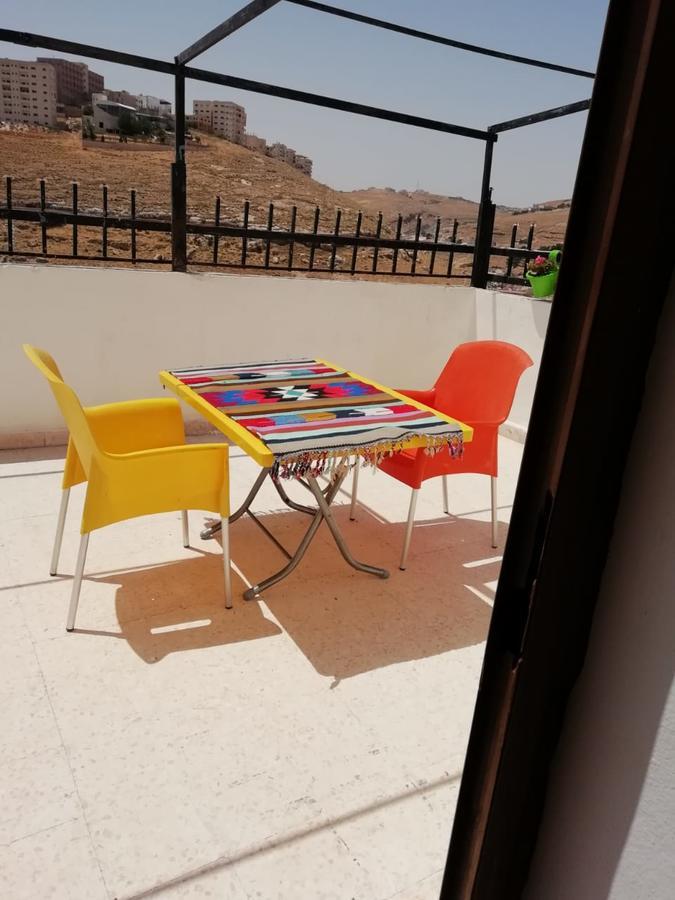 Karak House Hotel Exterior foto